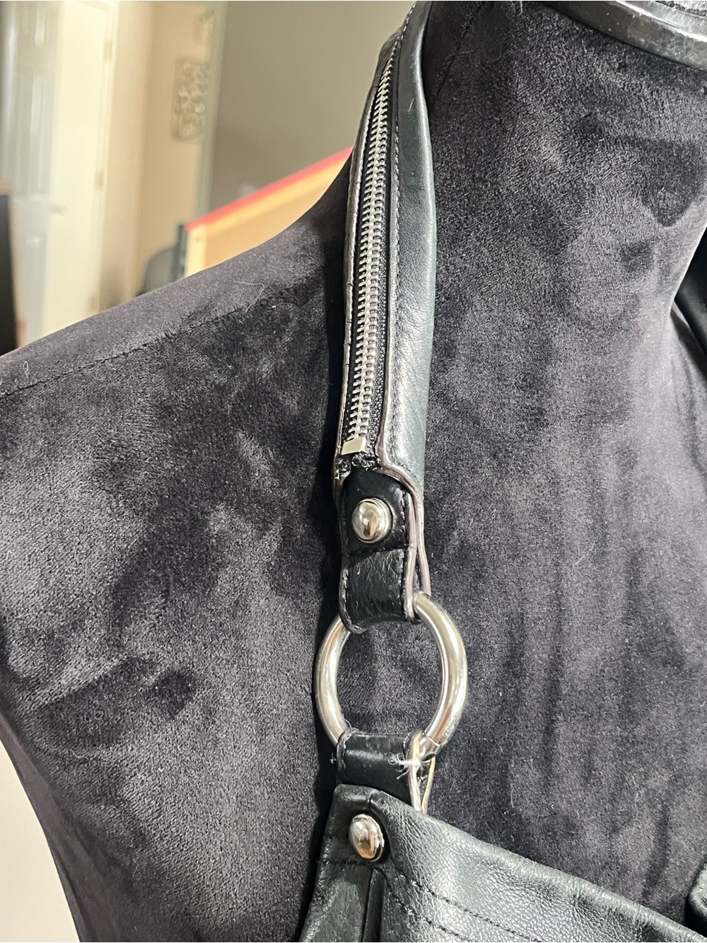 b. Makowsky vintage leather purse - Picture 8 of 13
